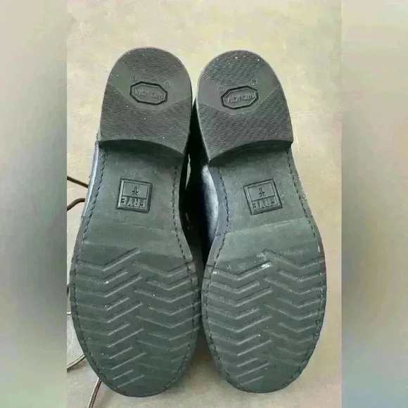 Frye Veronica Leather Shearling duck boots Size 9 Brown/Black lace up - Picture 10 of 11